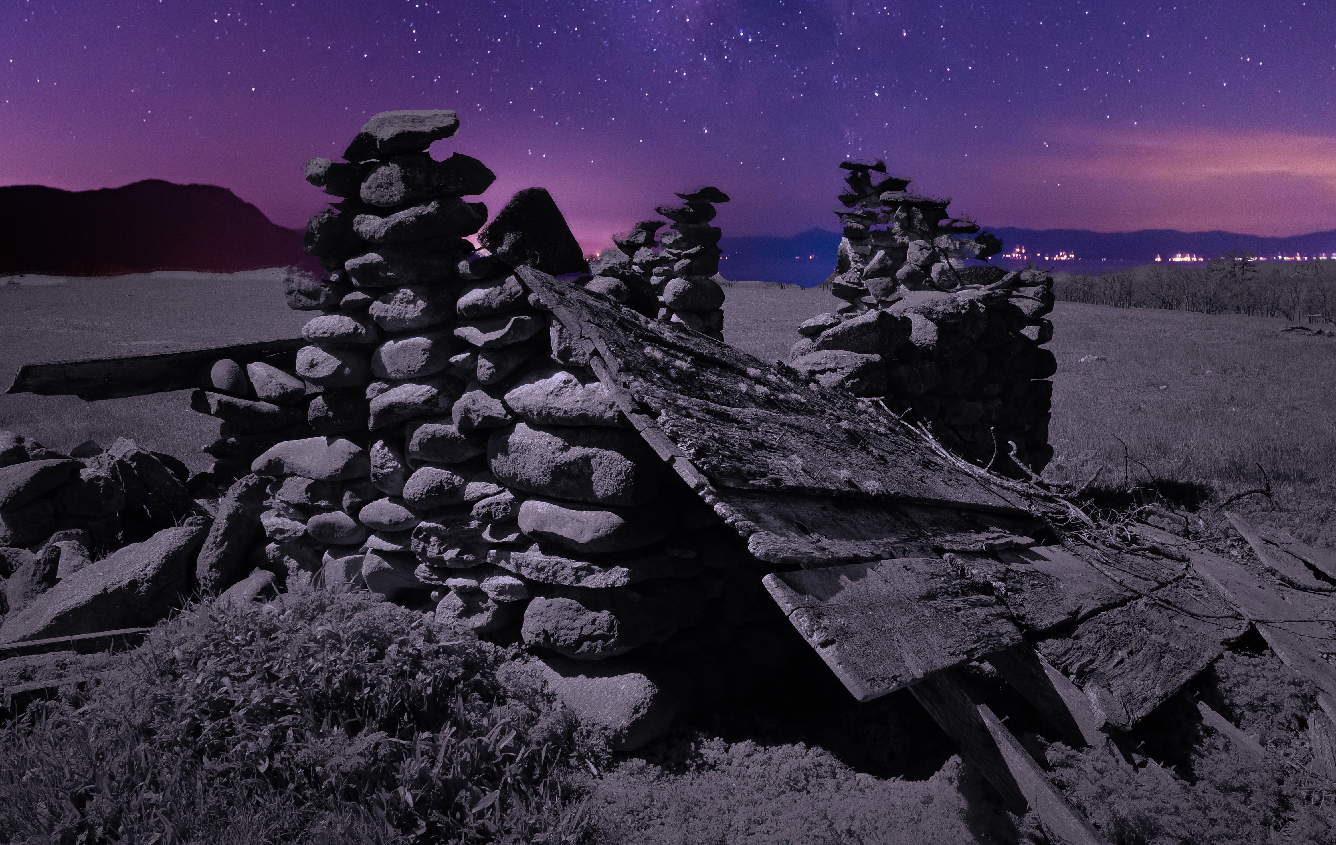 Dutch Flats Rock Ruin At Night